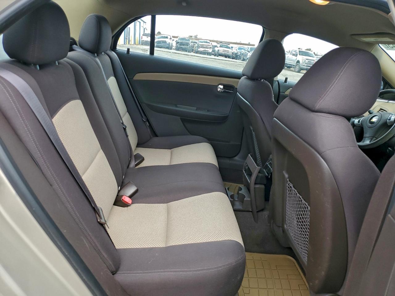 Chevrolet Malibu Ls Image 4