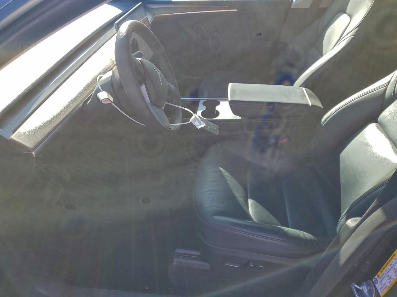 Tesla Model Y Image 11