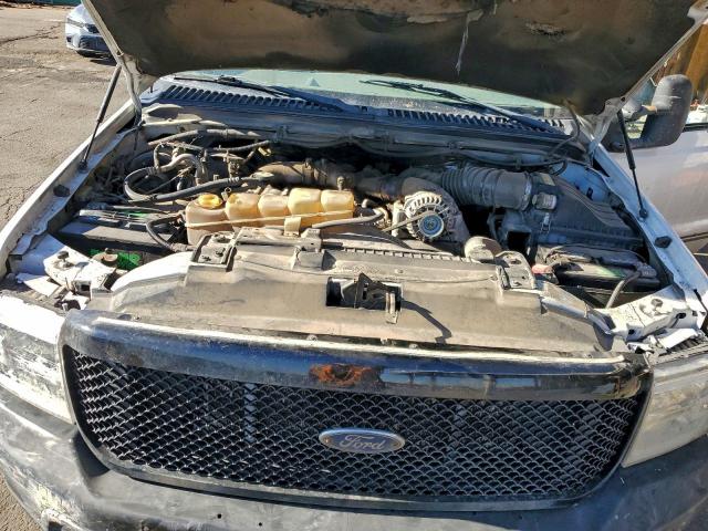 Ford F-250 Super Duty Image 12