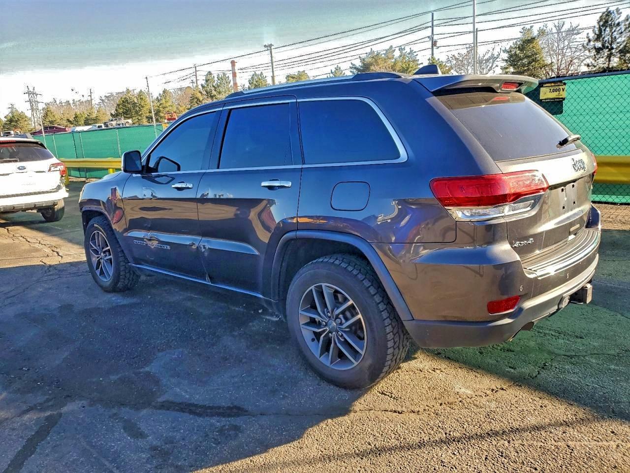 Jeep Grand Cherokee Limited Image 4