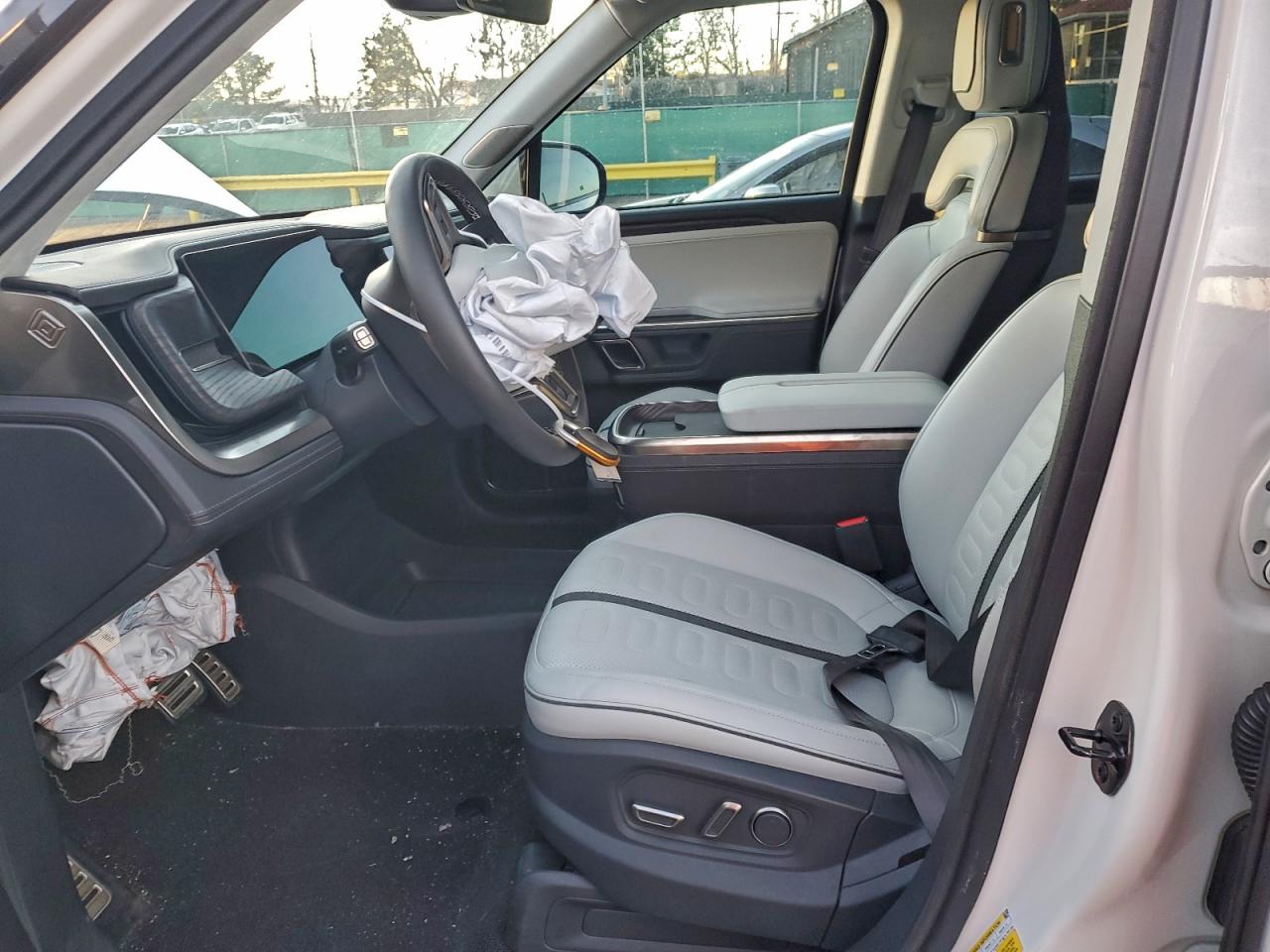 Rivian Ris Launch Edition Image 10