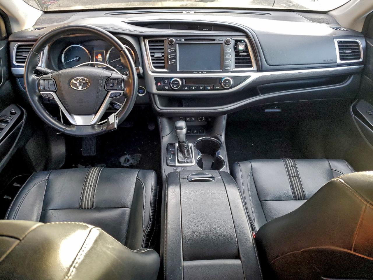 Toyota Highlander Se Image 6