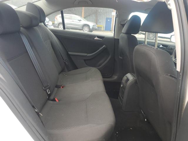 Volkswagen Jetta Base Image 2