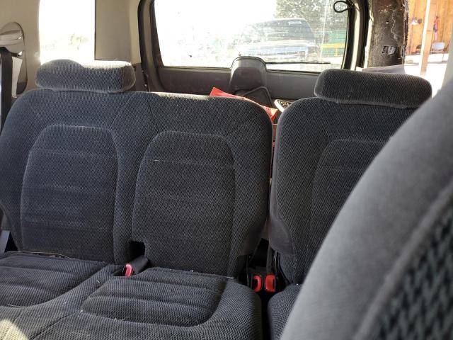 Ford Explorer Xlt Image 8