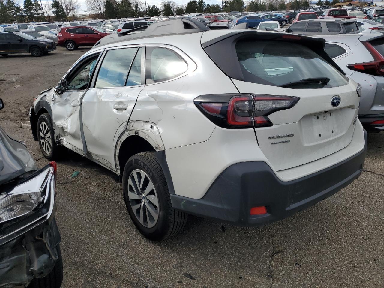 Subaru Legacy Image 11