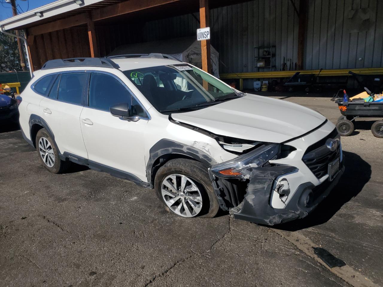 Subaru Legacy Image 5