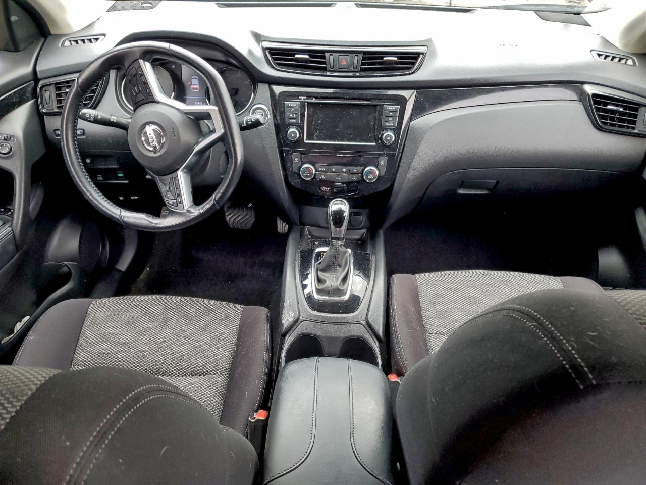 Nissan Rogue S Image 5