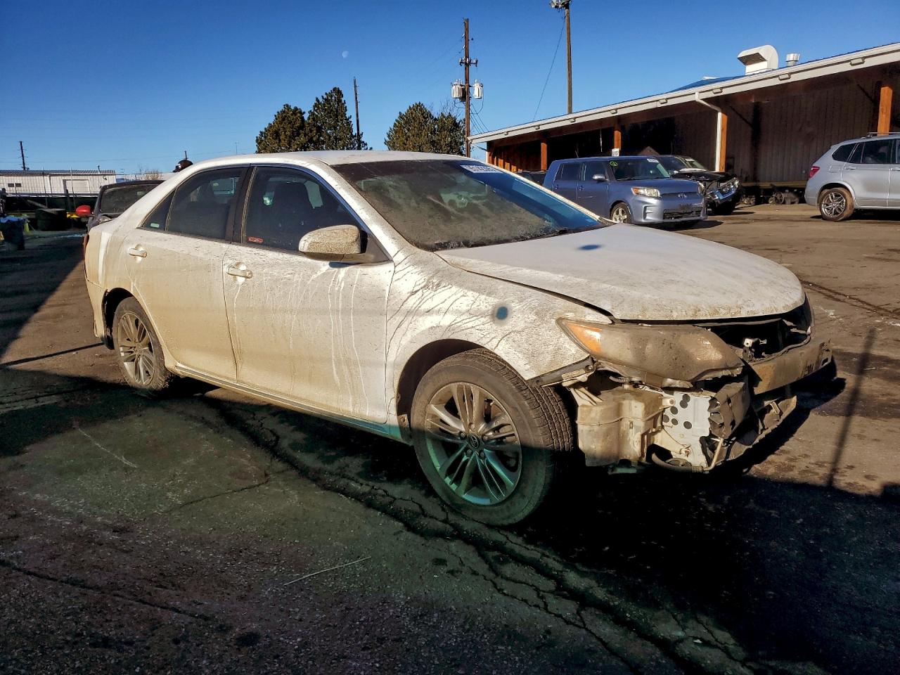 Toyota Camry Base Image 4