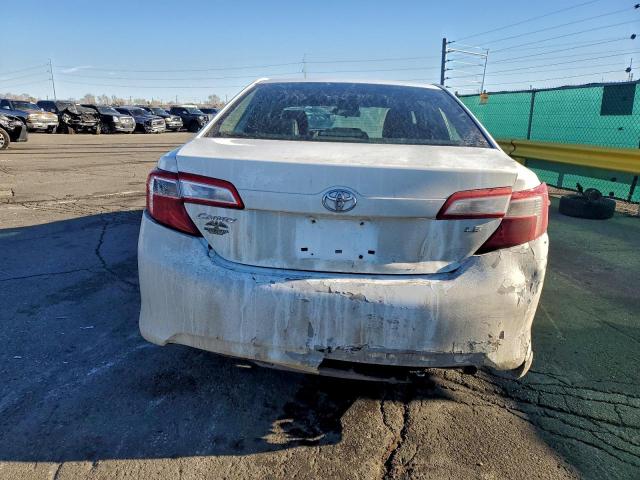 Toyota Camry Base Image 13