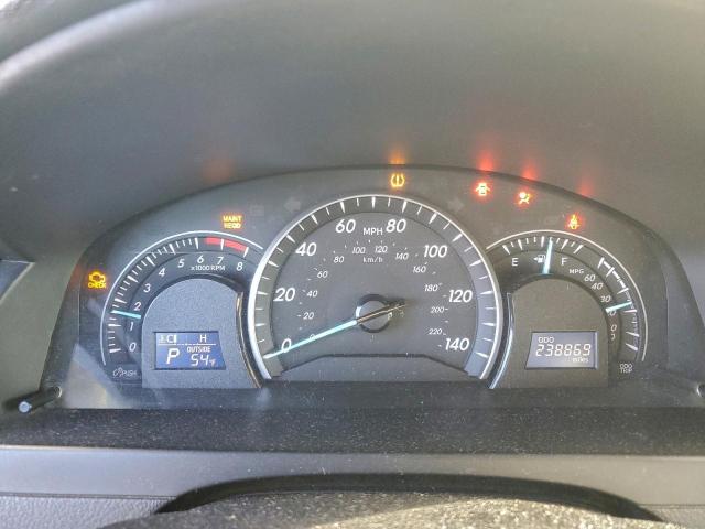 Toyota Camry Base Image 12