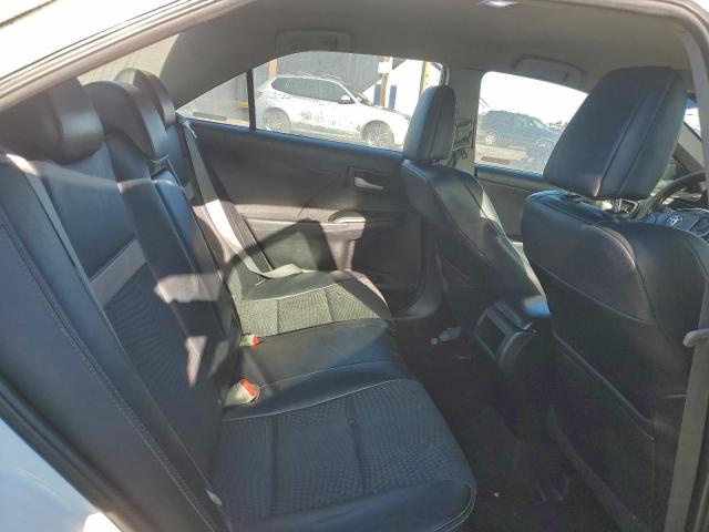 Toyota Camry Base Image 8