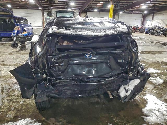 Toyota Prius Image 8