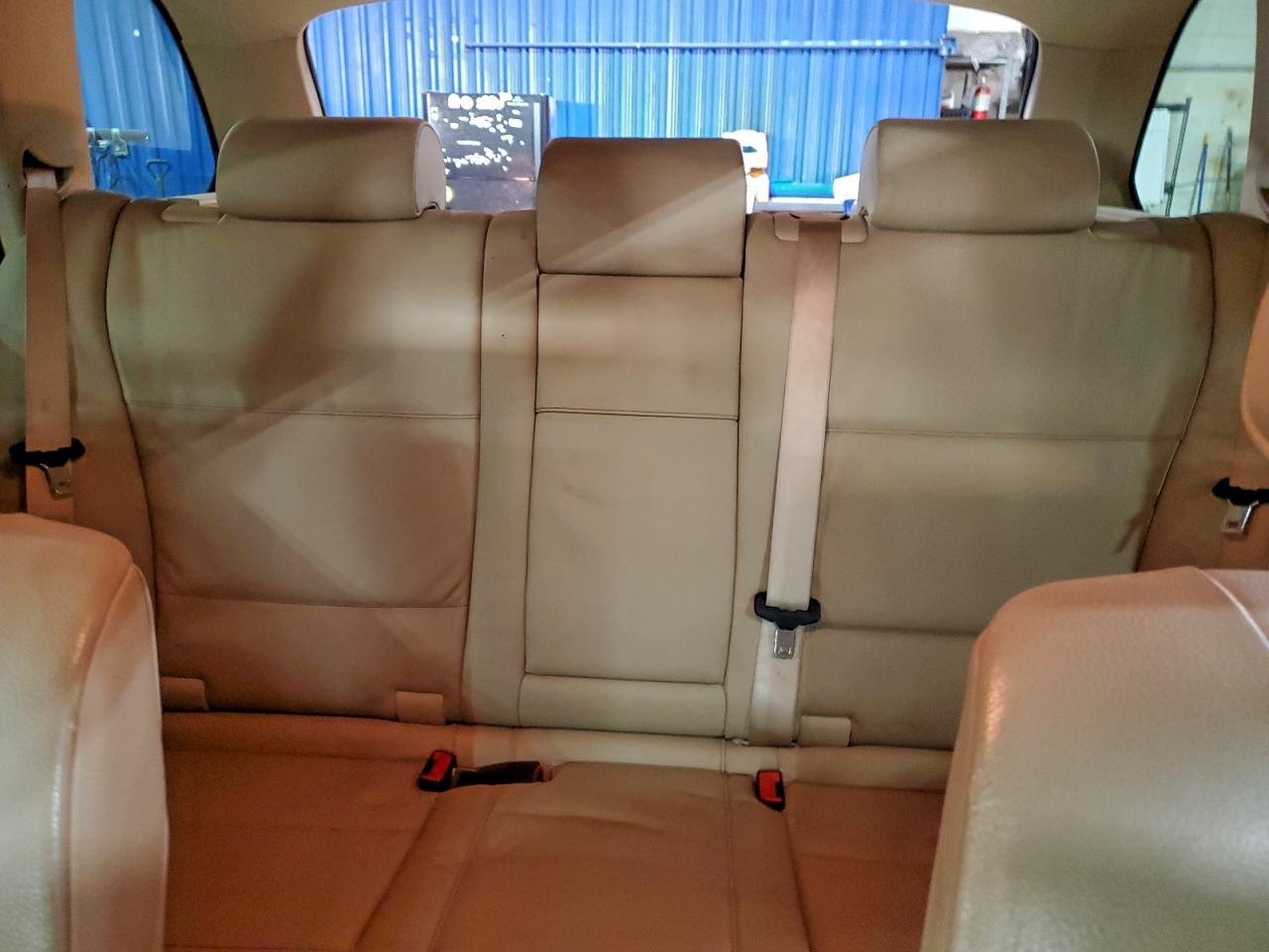 BMW X Series 3.0i Image 6