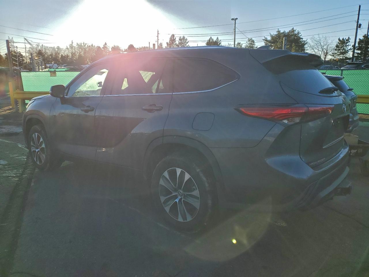 Toyota Highlander Xle Image 9