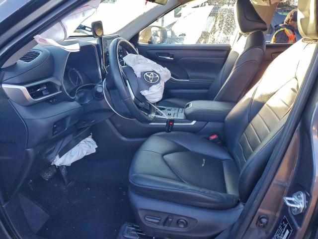 Toyota Highlander Xle Image 2