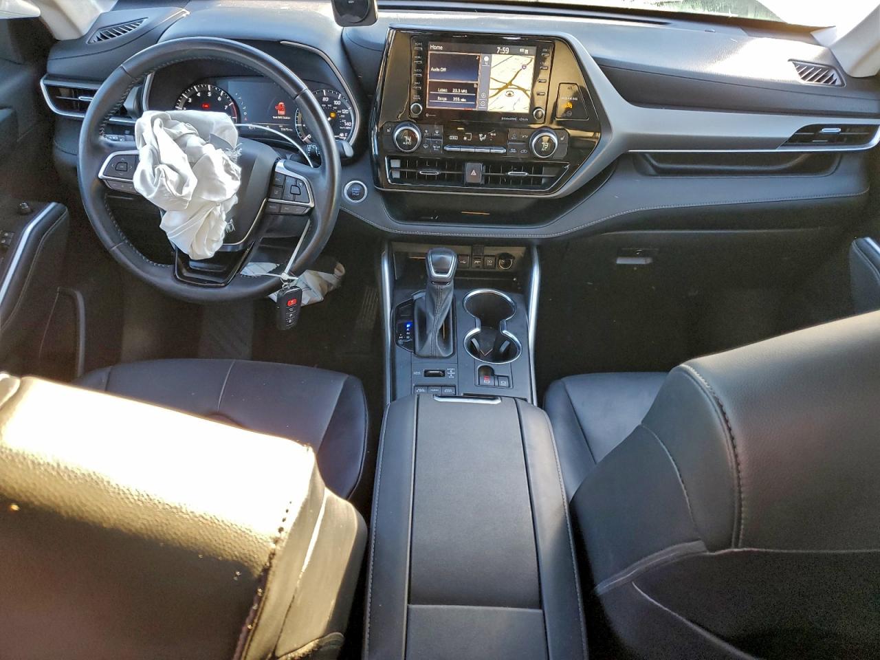 Toyota Highlander Xle Image 8