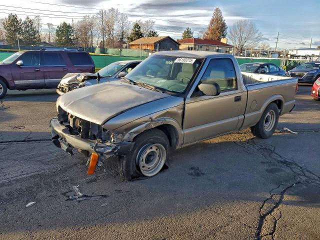  Salvage Chevrolet S-10