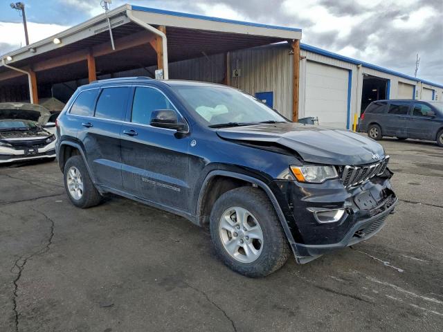 Jeep Grand Cherokee Laredo Image 2