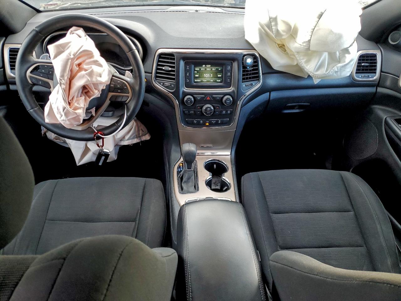 Jeep Grand Cherokee Laredo Image 8