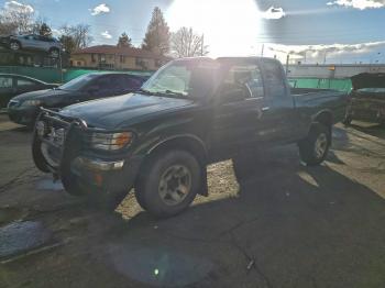  Salvage Toyota Tacoma