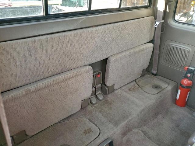 Toyota Tacoma Xtracab Image 9