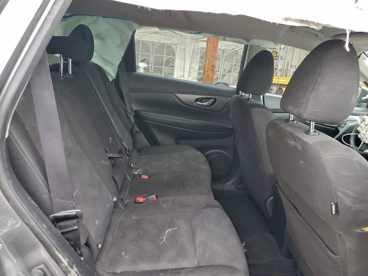 Nissan Rogue S Image 9