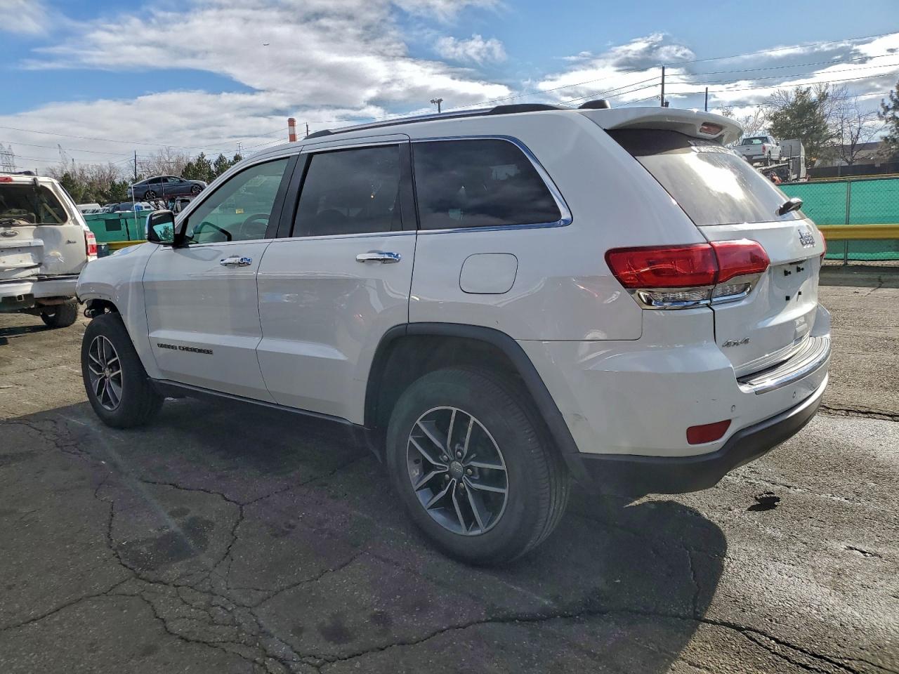 Jeep Grand Cherokee Limited Image 11