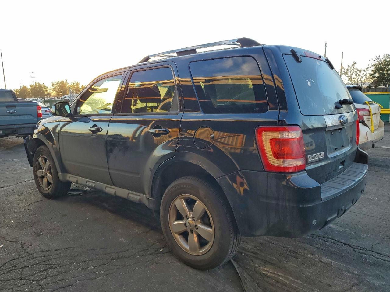 Ford Escape Limited Image 11