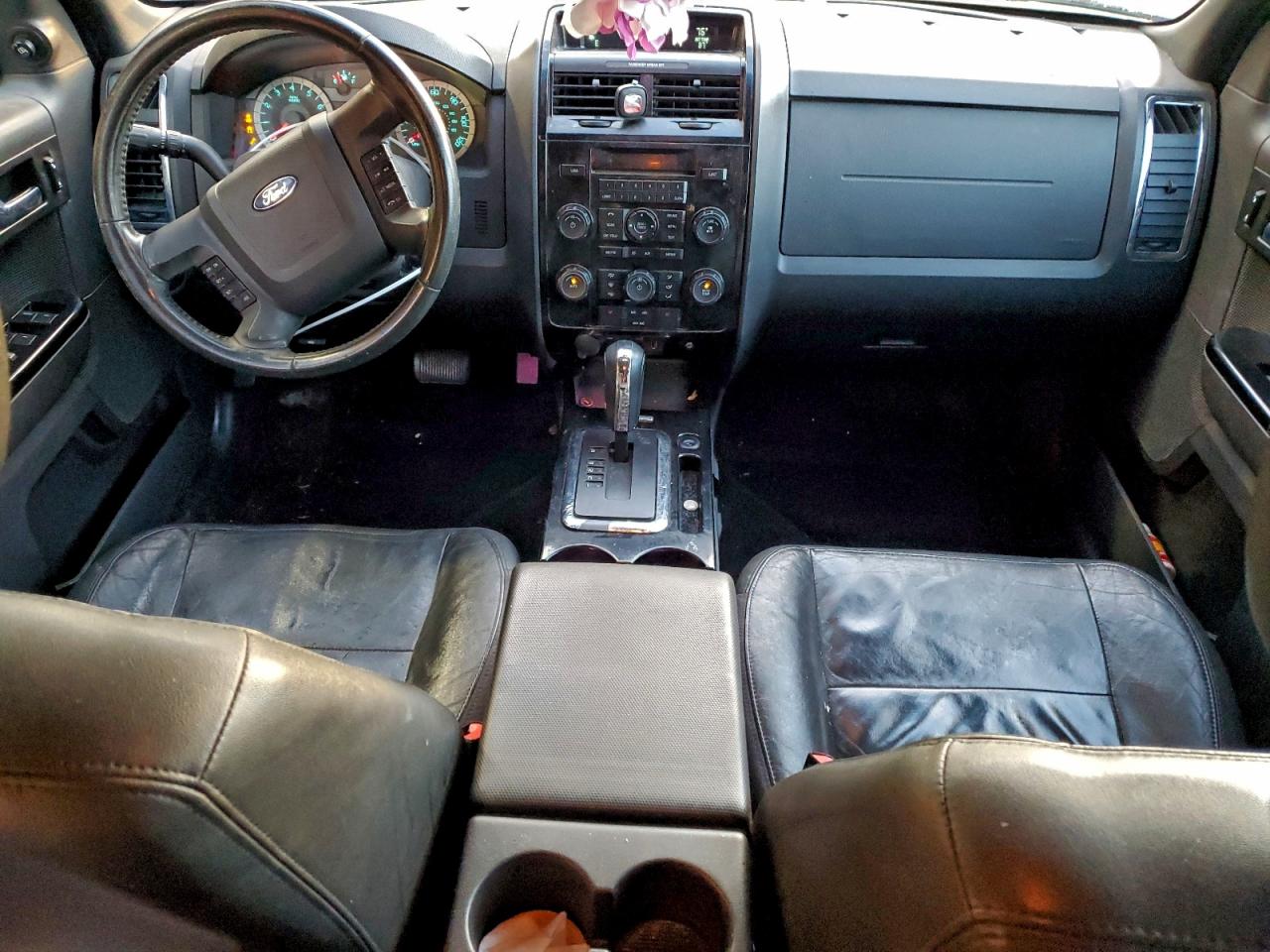 Ford Escape Limited Image 5