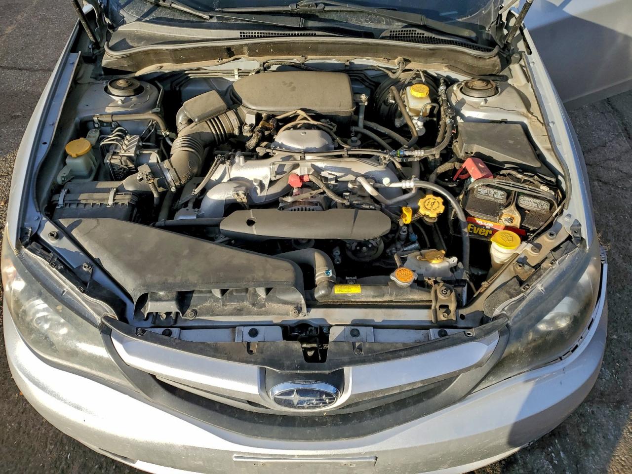 Subaru Impreza 2.5i Image 12