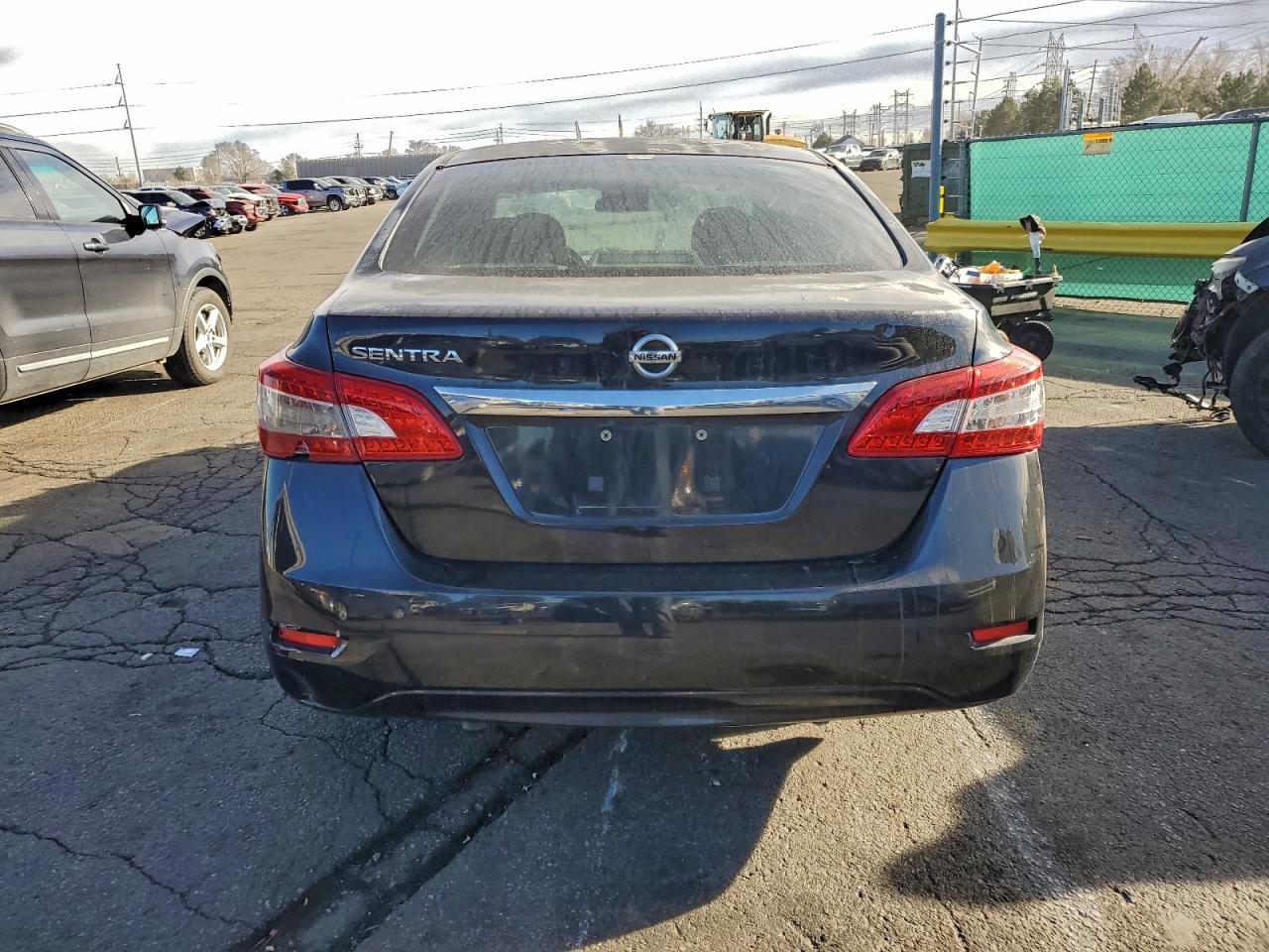 Nissan Sentra S Image 9