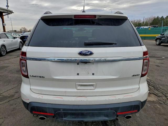 Ford Explorer Limited Image 3