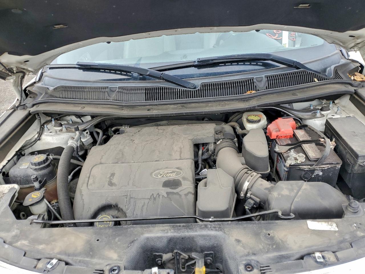 Ford Explorer Limited Image 10