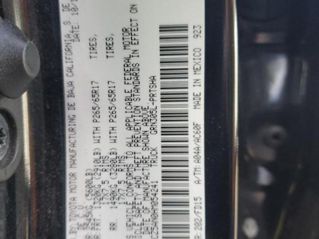 Toyota Tacoma Double Cab Image 3