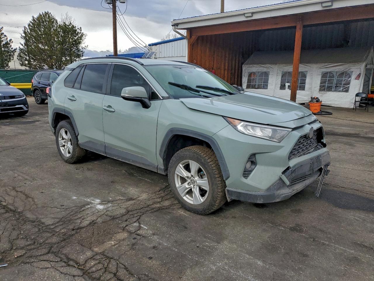 Toyota RAV4 Xle Image 6