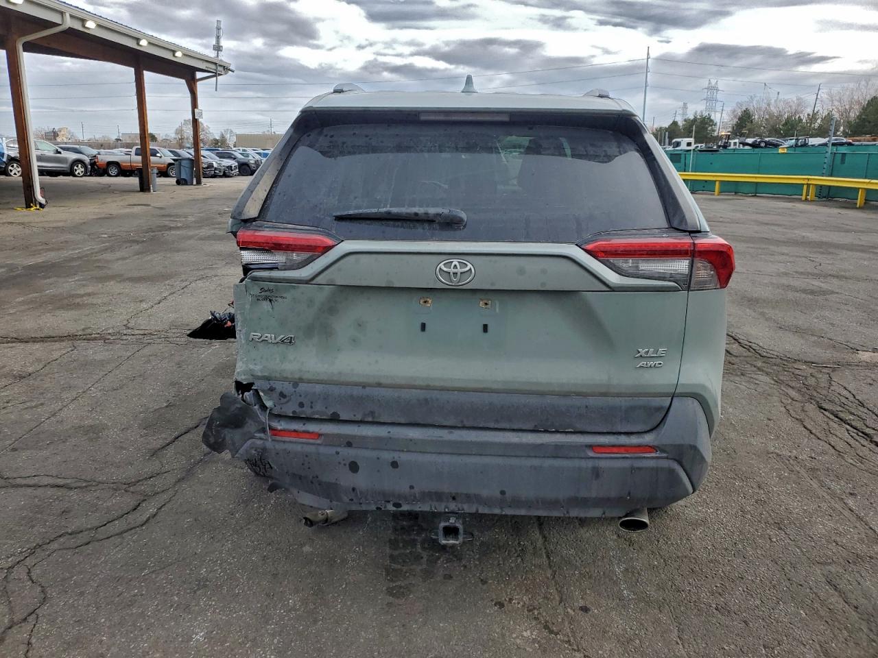 Toyota RAV4 Xle Image 5