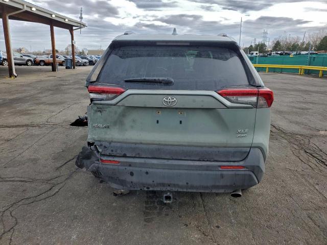 Toyota RAV4 Xle Image 5