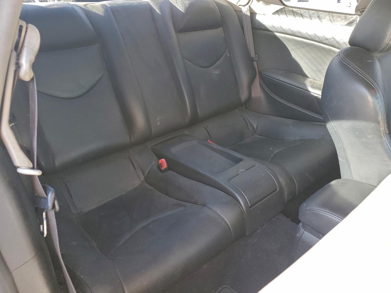 INFINITI G37 Base Image 13