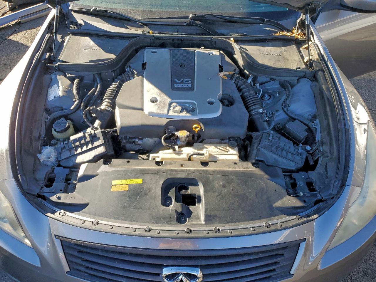 INFINITI G37 Base Image 2