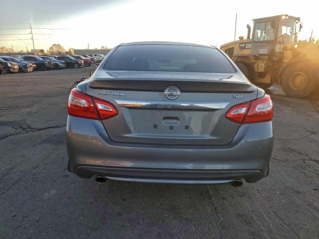 Nissan Altima 2.5 Image 3