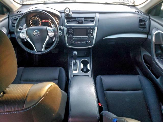 Nissan Altima 2.5 Image 6