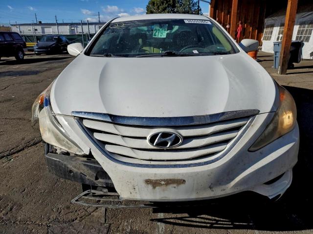 Hyundai SONATA Gls Image 9