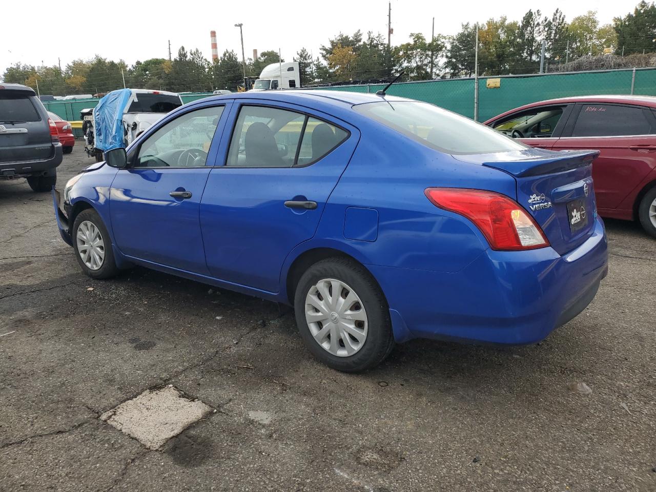Nissan Versa S Image 12
