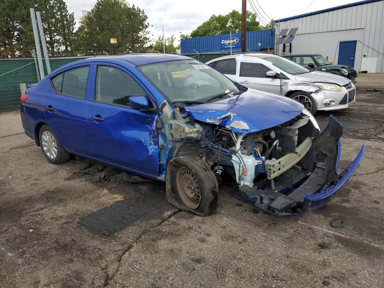 Nissan Versa S Image 2