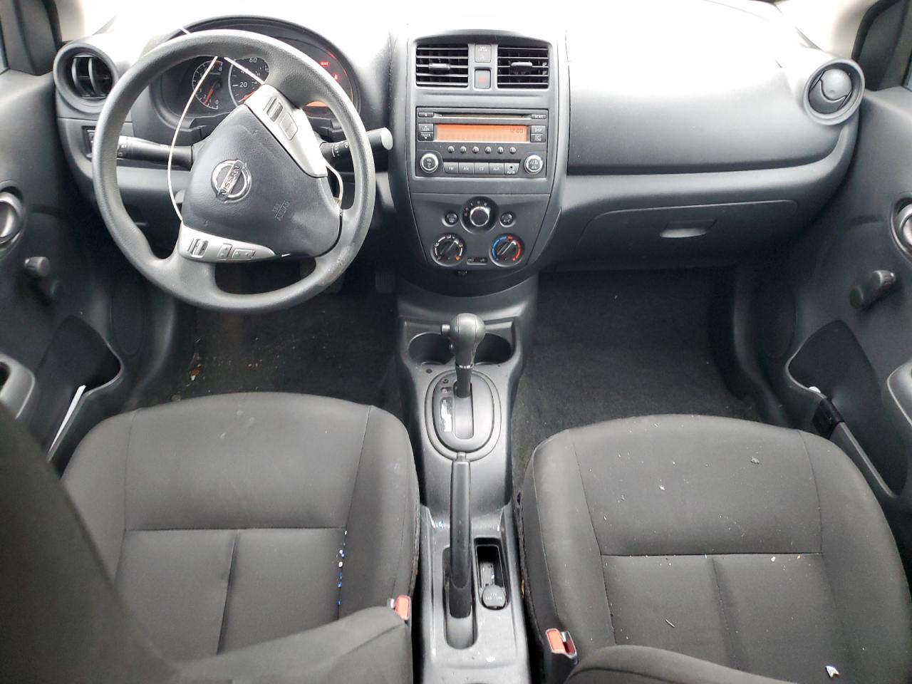 Nissan Versa S Image 7