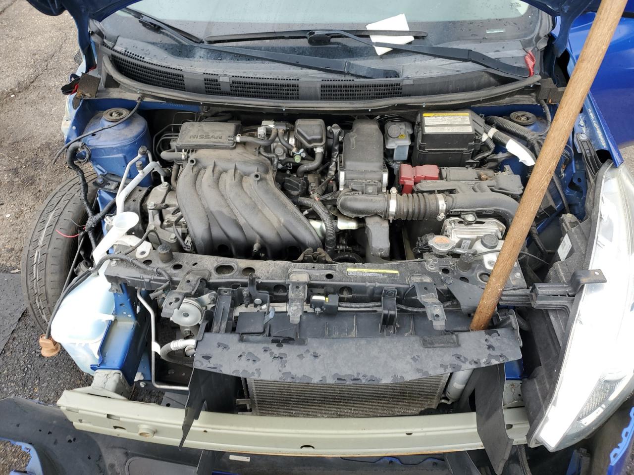 Nissan Versa S Image 10