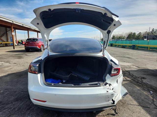 Tesla Model 3 Image 8