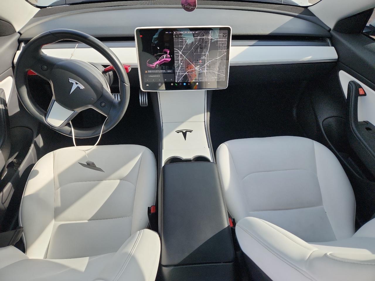 Tesla Model 3 Image 7