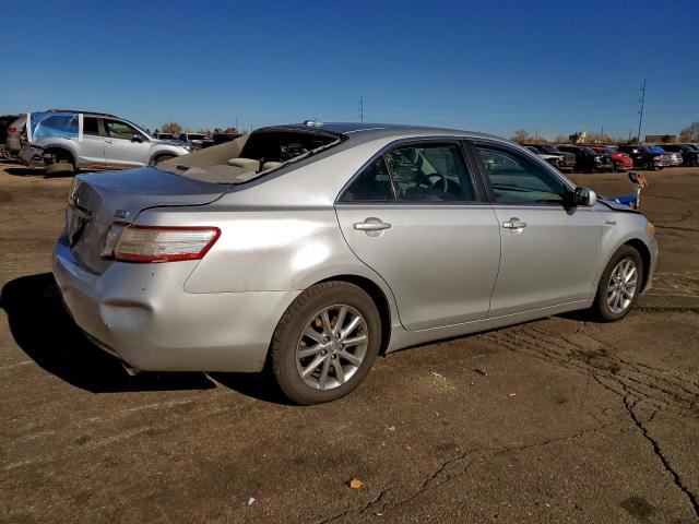 Toyota Camry Hybrid Image 4