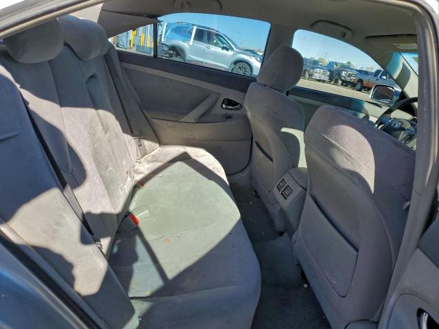 Toyota Camry Hybrid Image 7